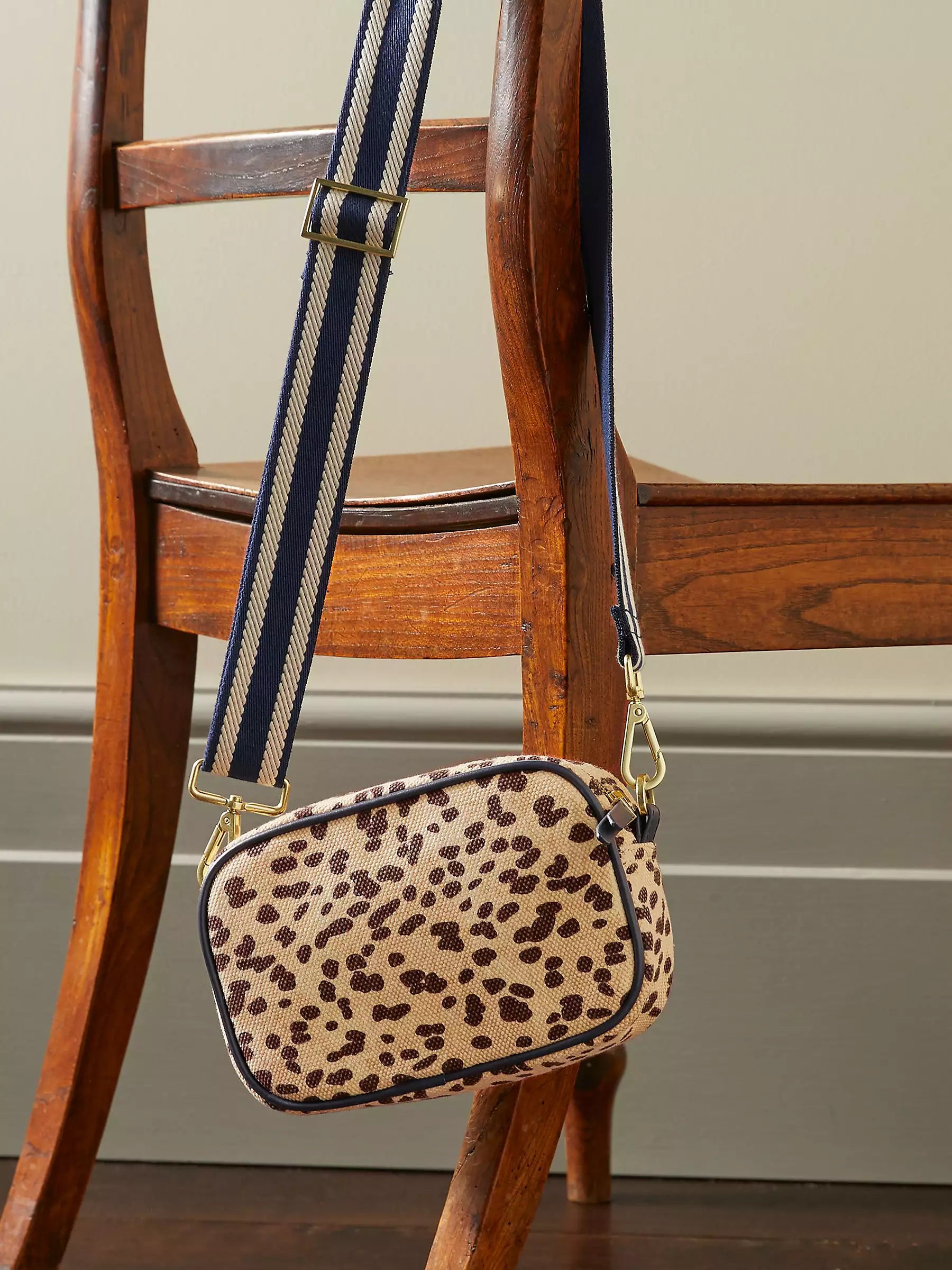 Crossbody Cheetah