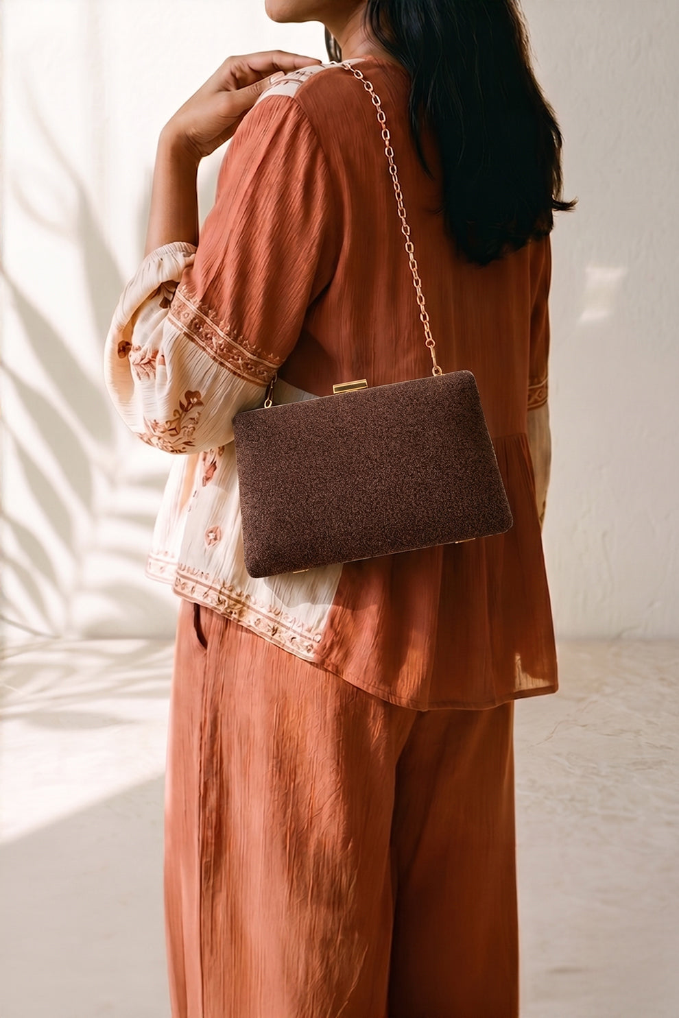 Shoporiya Clutch Sera - Chocolate Brown
