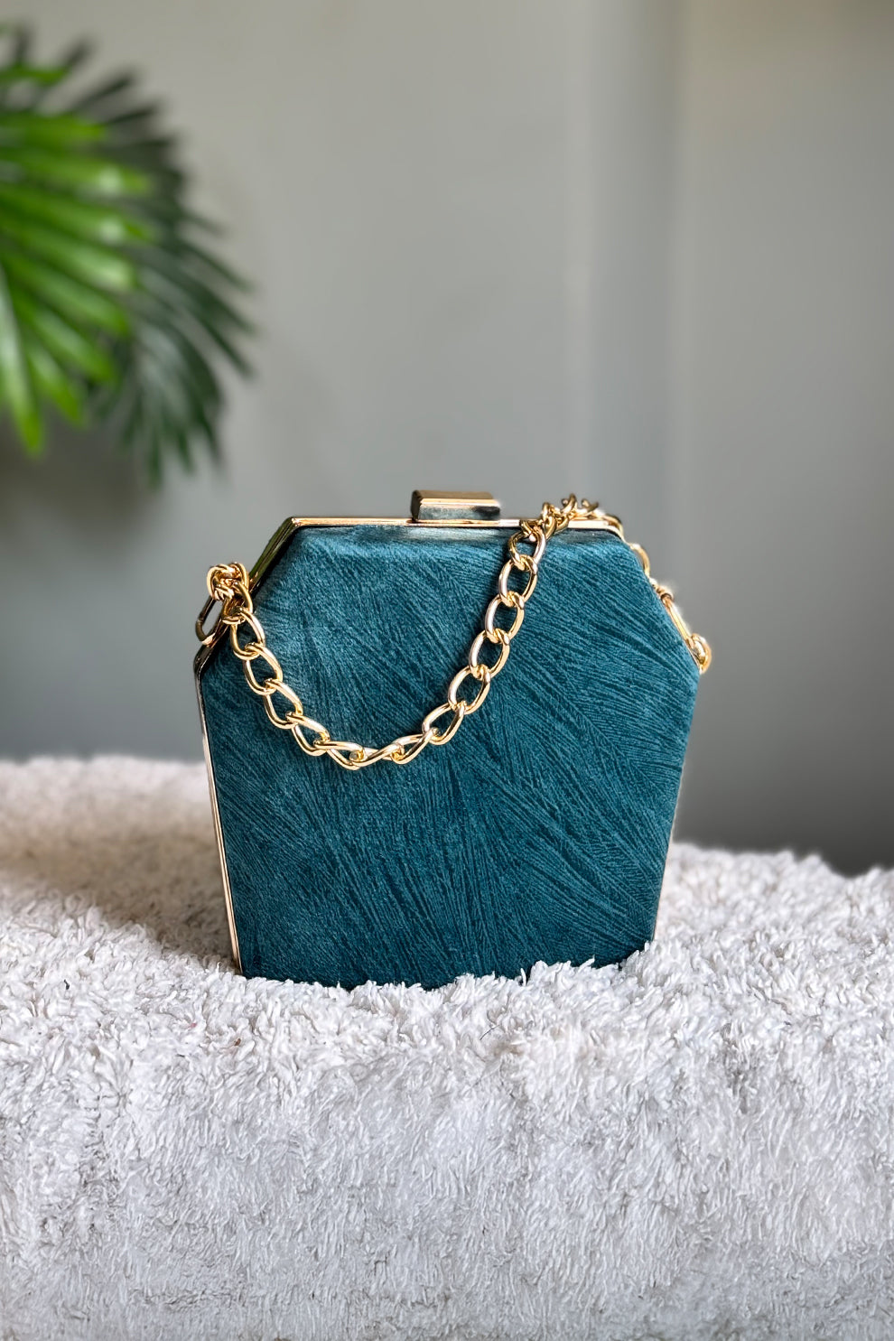 Shoporiya Clutch Diamond - Peacock Blue