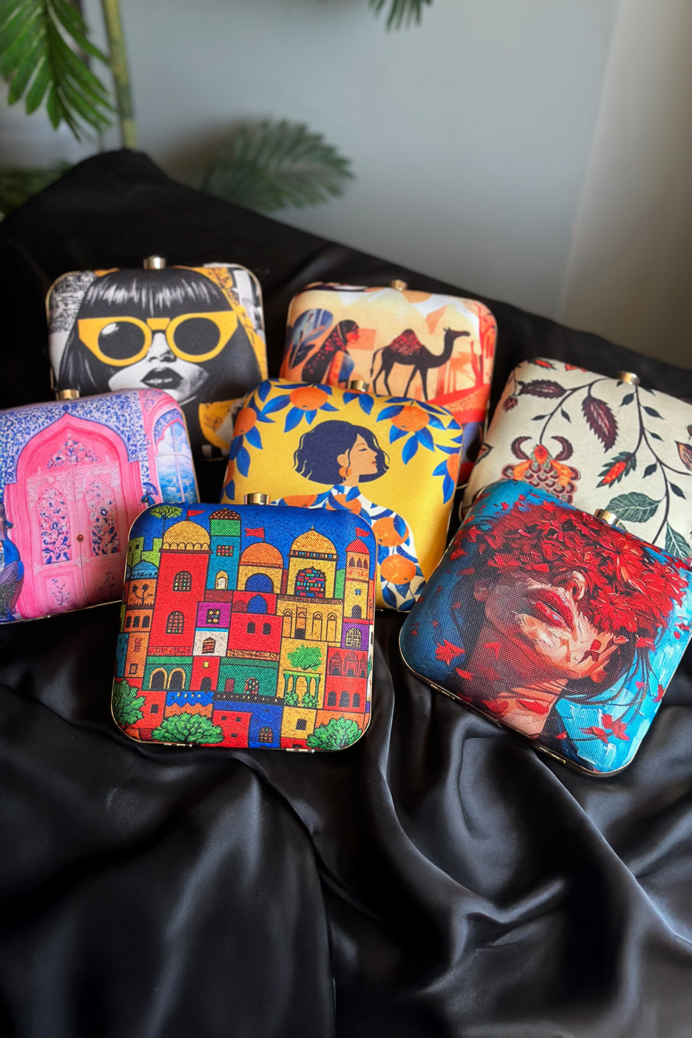 Shoporiya Clutch Pastel Heritage