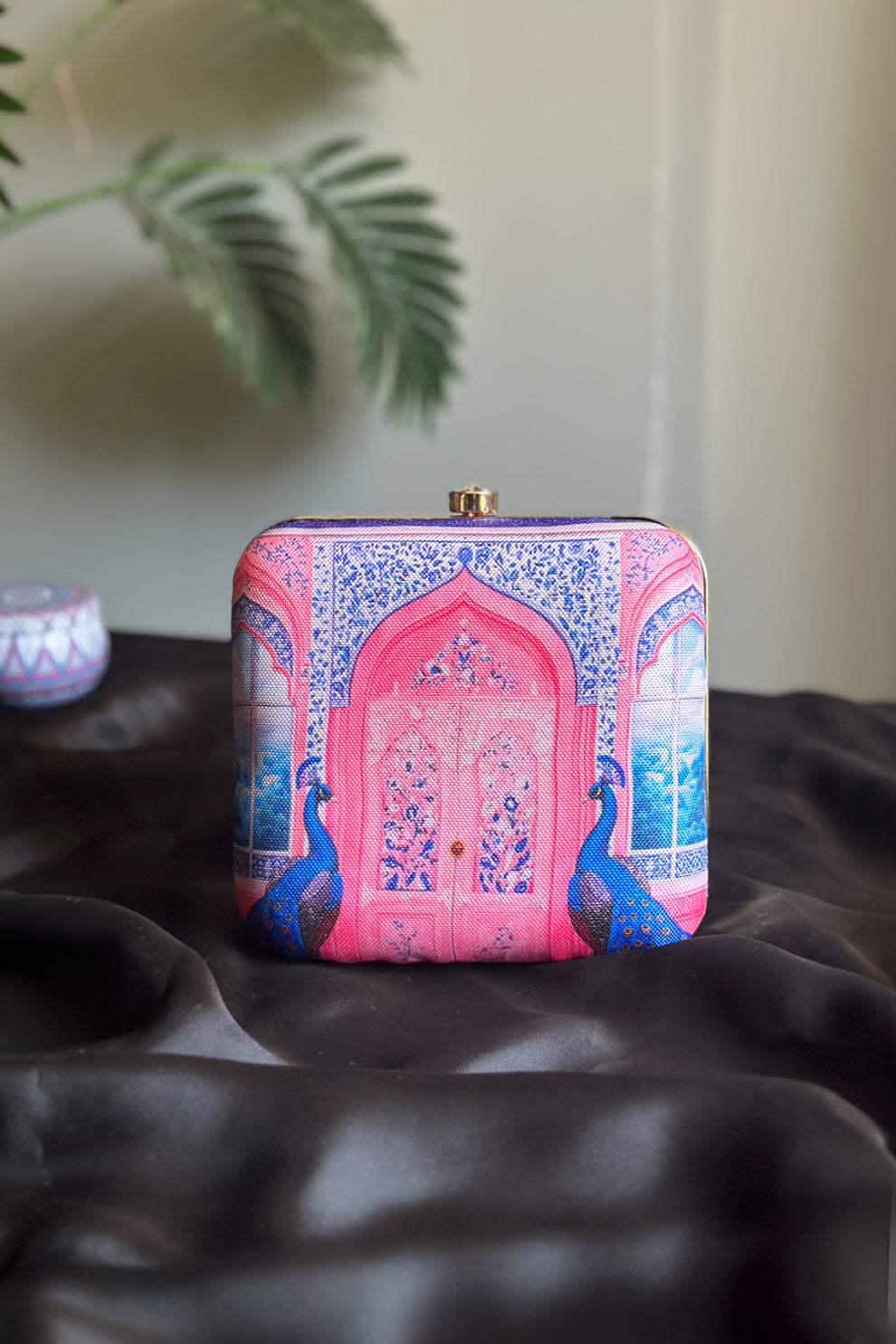Shoporiya Clutch Pastel Heritage