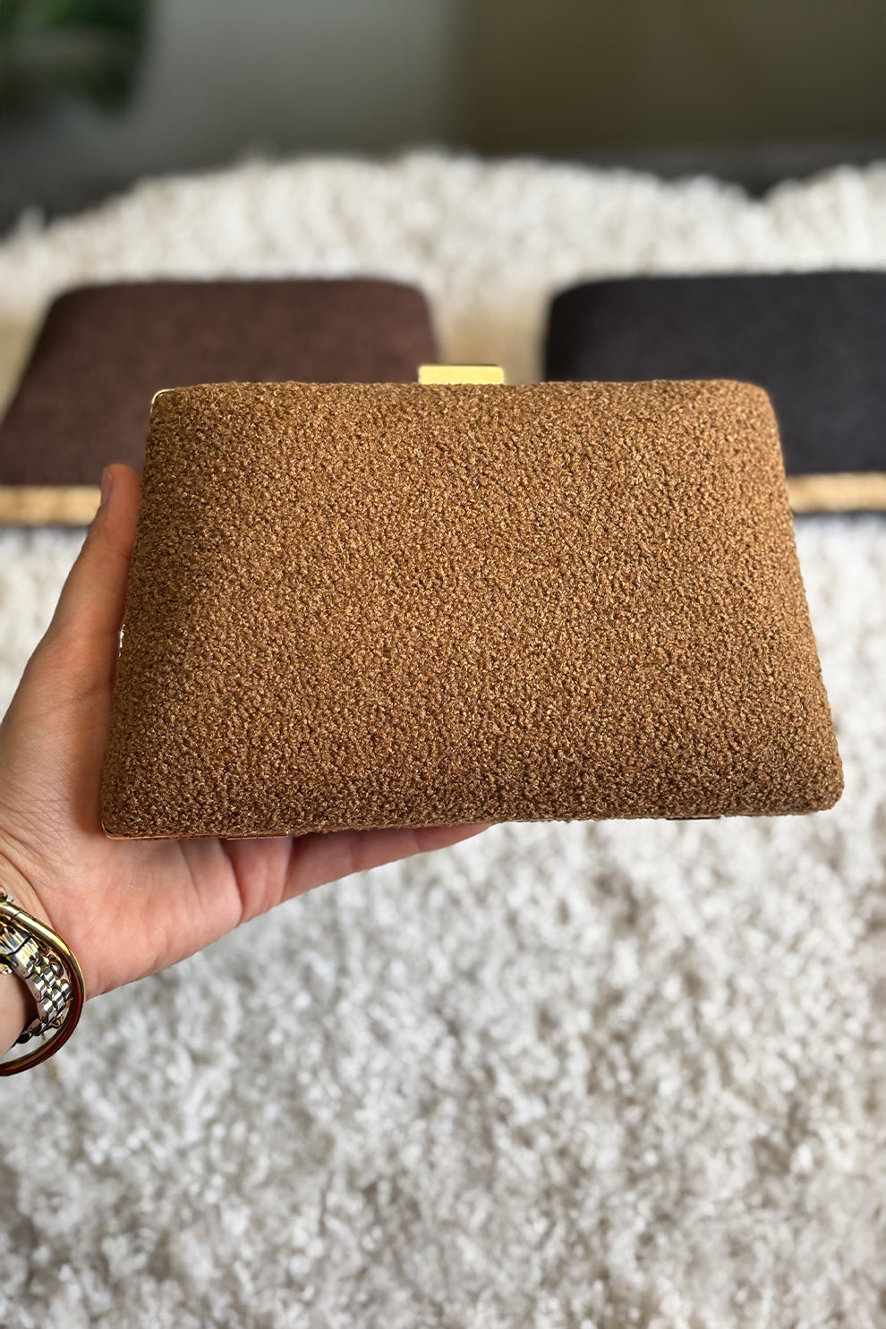 Shoporiya Clutch Sera - Nude Brown