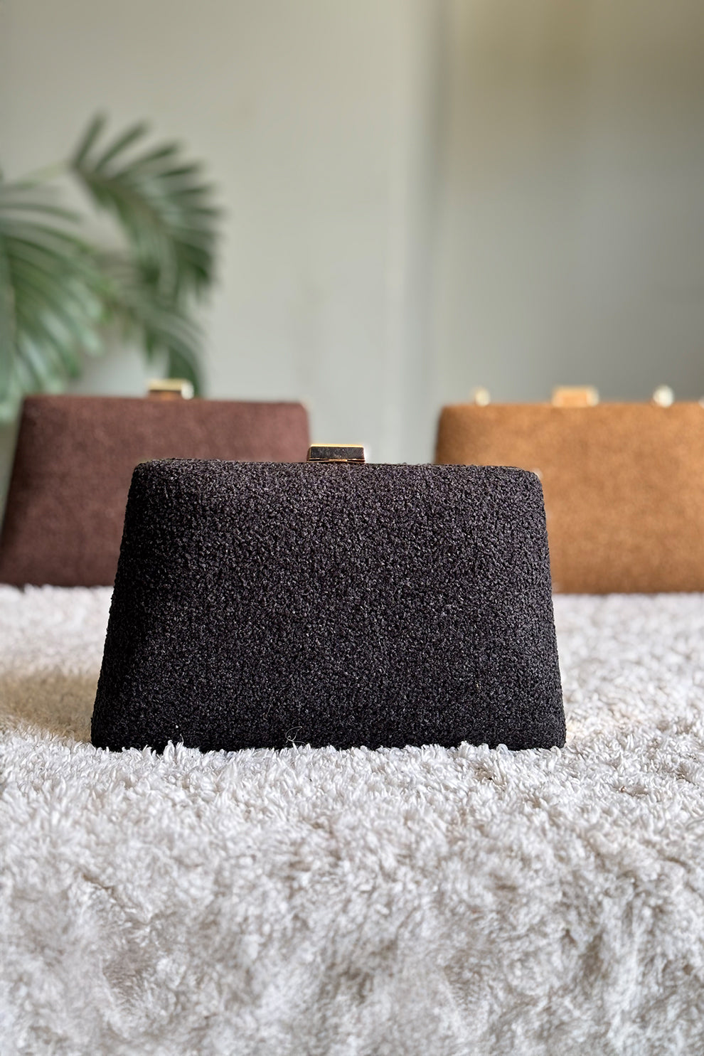 Shoporiya Clutch Sera - Black