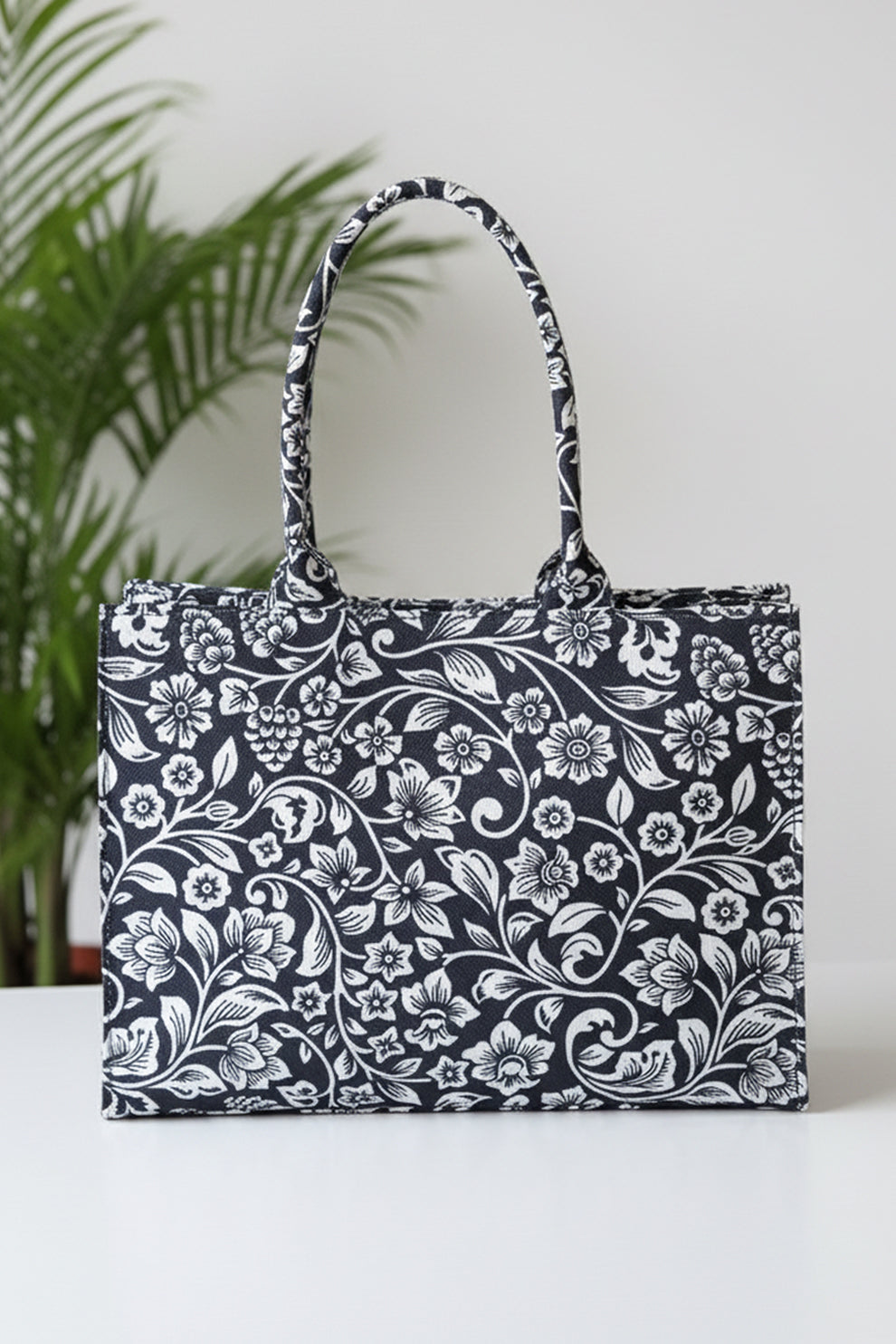 Canvas Tote Black Petals