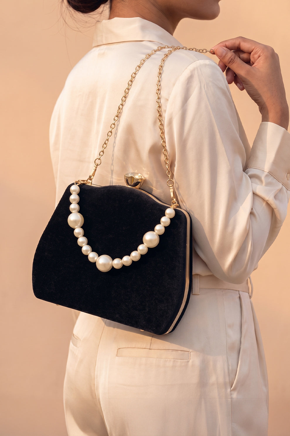 Shoporiya Clutch Velvet Kairo Pearl -  Black