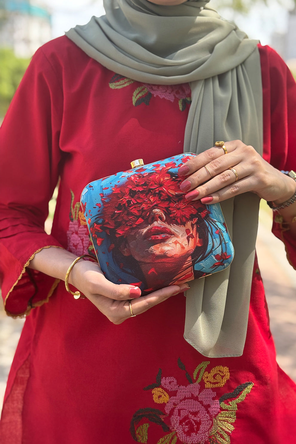 Shoporiya Clutch Dreamscape