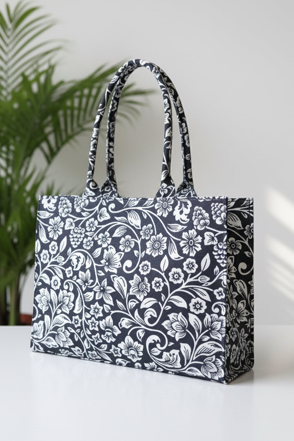Canvas Tote Black Petals
