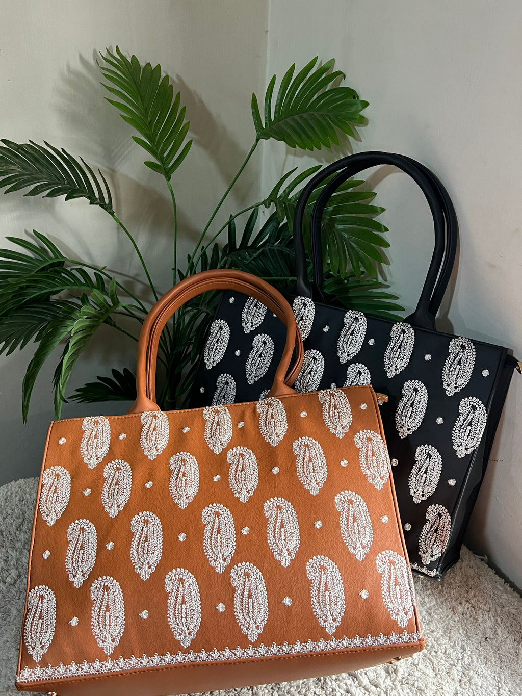 Embroidery Tote Bag Daily Carry - Black