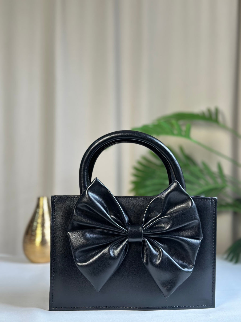 HandBag Gloss Bow - Black